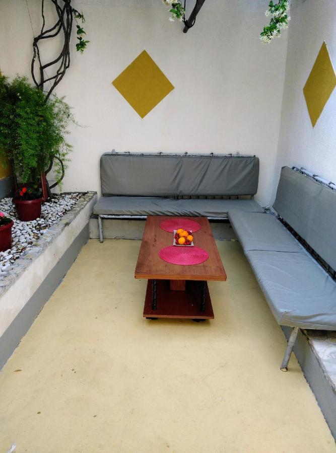 Apartment Exotic Garden Mostar Exteriör bild