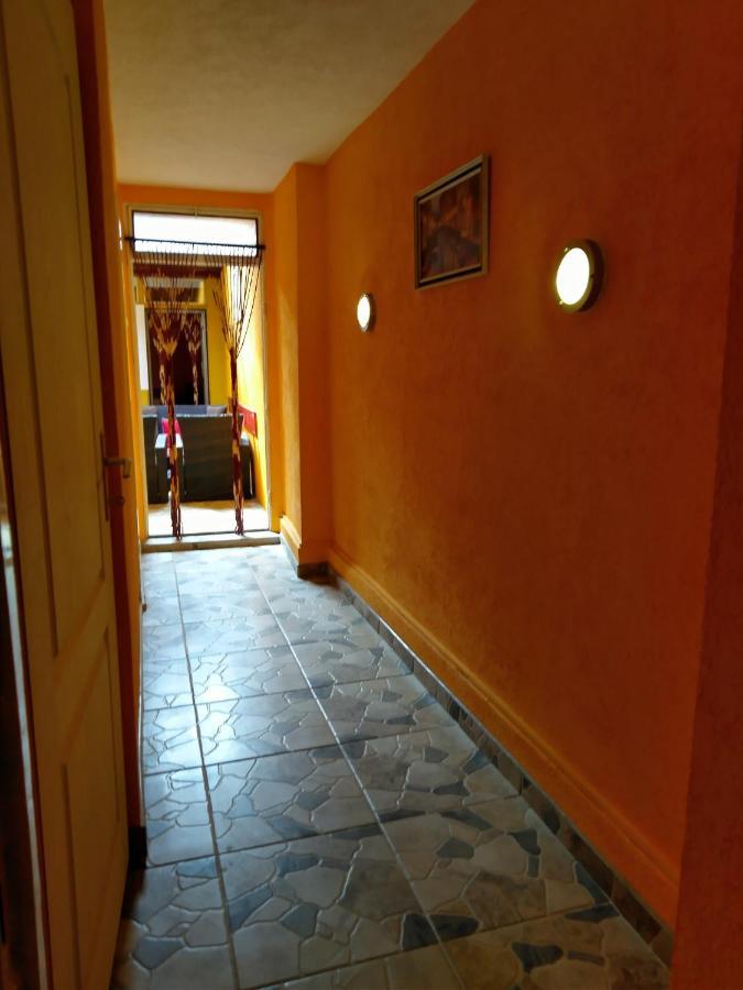 Apartment Exotic Garden Mostar Exteriör bild
